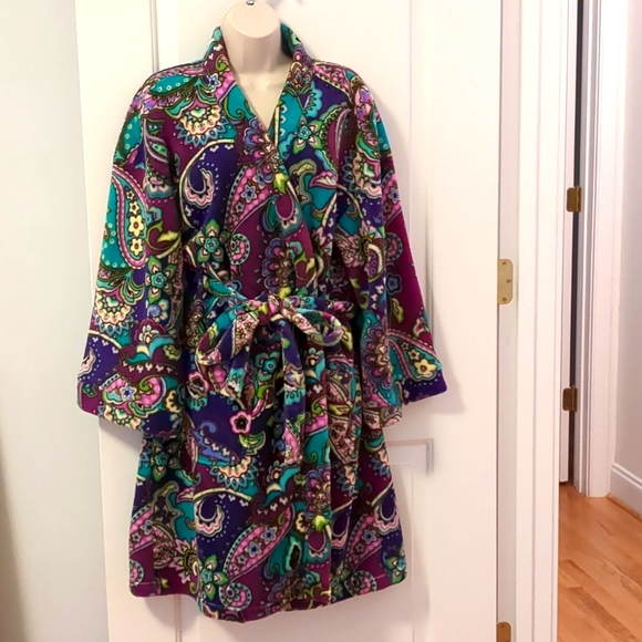 Vera Bradley Other - Vera Bradley Fleece Paisley and Floral Ribe